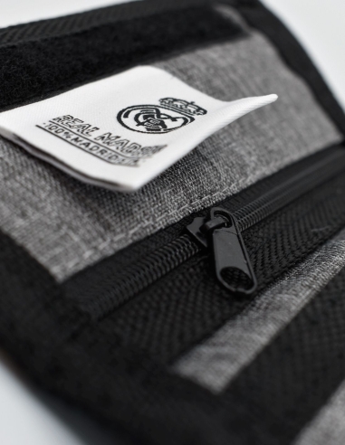 Cartera Real Madrid Gris