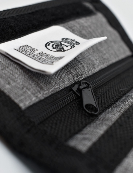 Cartera Real Madrid Gris