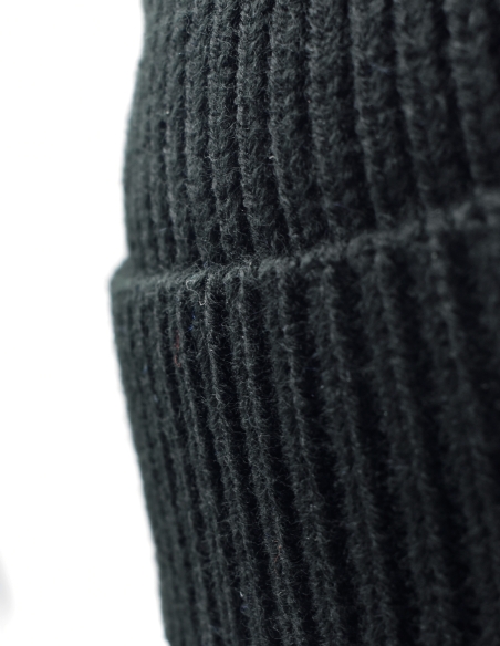 Gorro Real Madrid Negro con Parche Bordado