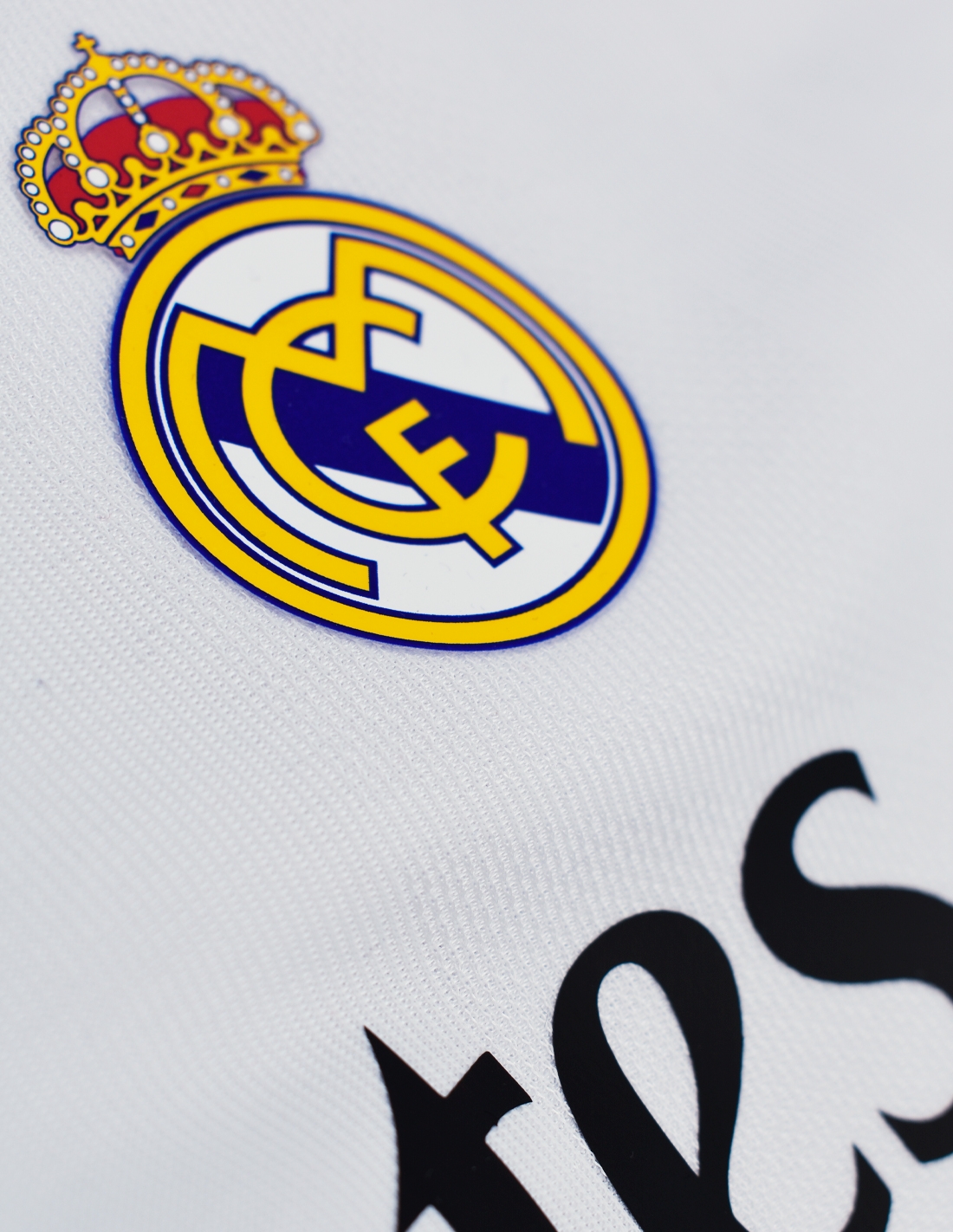 Dorsal Liso Conjunto Camiseta y pantalón 1ª equipación del Real Madrid Replica Oficial con Licencia Niño Talla 2 