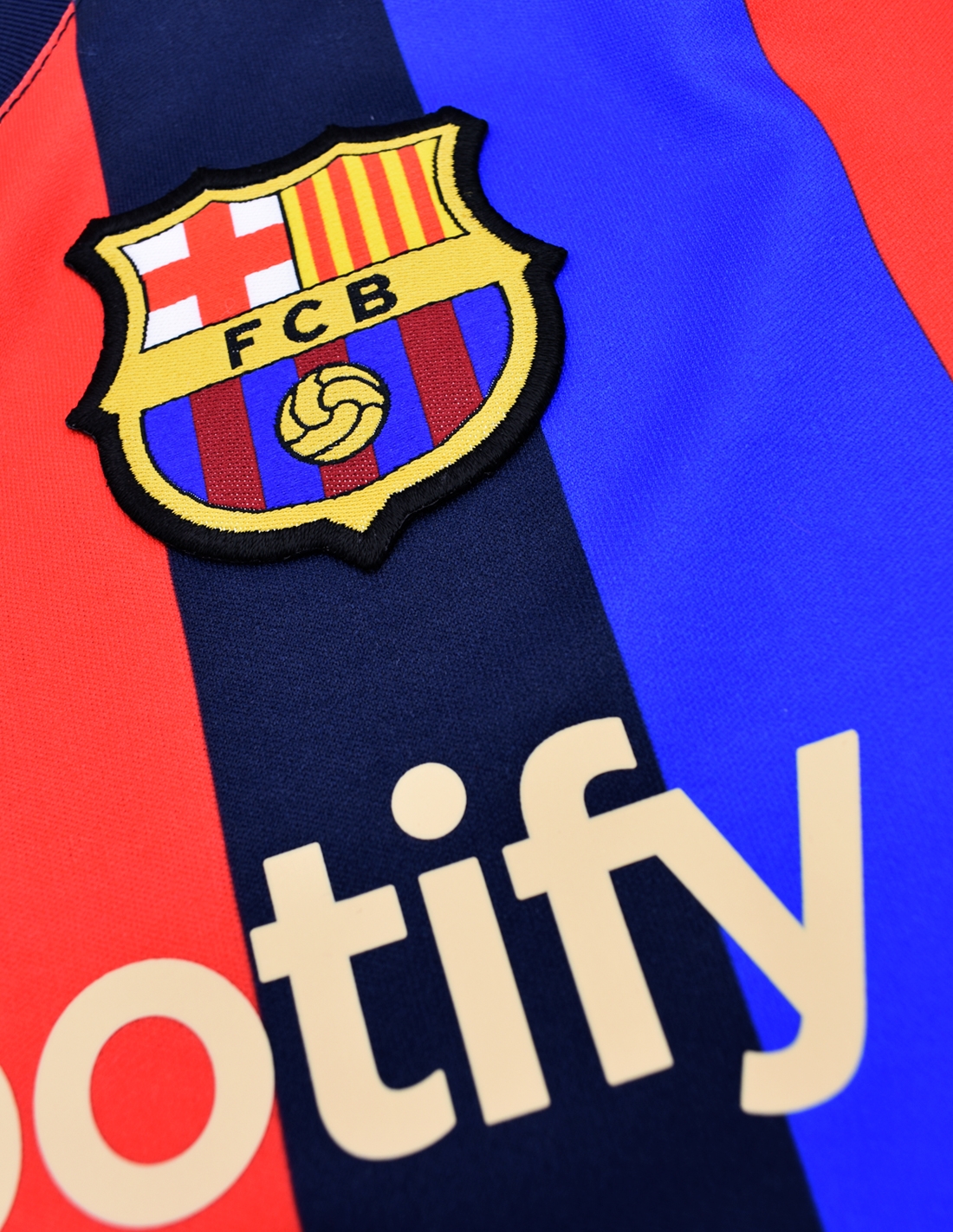 Fraude Desarmamiento cheque Réplica Oficial FC Barcelona - Pack camiseta y pantalón 1ª equipación 22/23  - Júnior Color Blaugrana Talla 6 Dorsal FC Barcelona Sin nombre