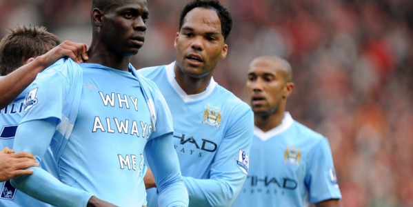 ¿Por qué sacarse la camiseta en el fútbol siempre es tarjeta amarilla?